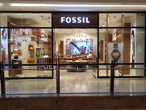 fossil watch stores near me.